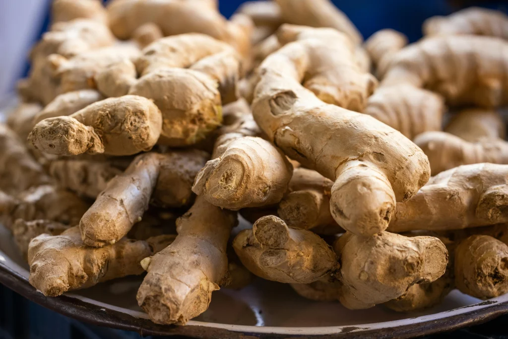 how to pick fresh ginger by checking firmness and skin condition