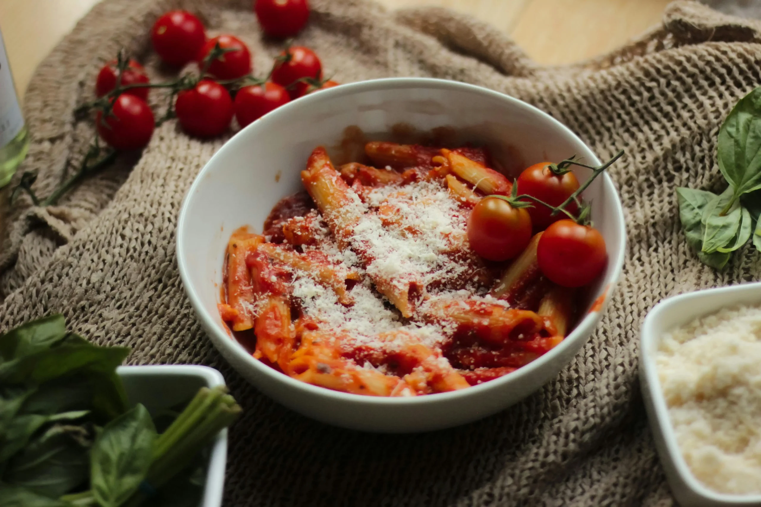 pasta-sauce-mistakes-can-be-reduced-by-finishing-pasta-in-sauce-with-fresh-herbs-scaled 8 Pasta Sauce Mistakes That Can Make Dinner Taste Flat