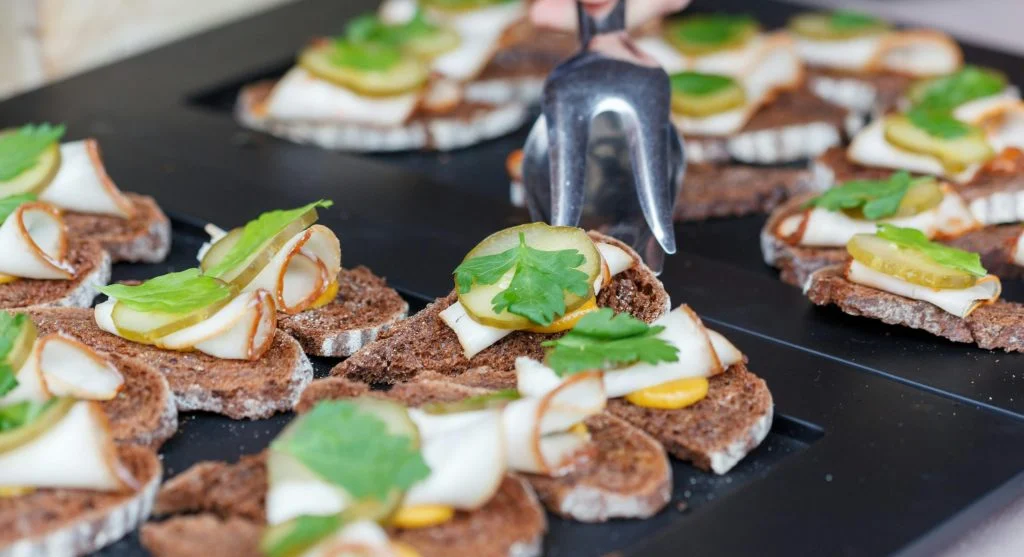 pexels-photo-7140426-scaled 7 Lentil Toast Meals That Make Quick Dinners Feel More Complete