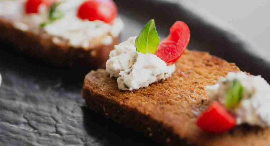 pexels-photo-15846842-scaled Why Warm Toast Makes Cottage Cheese Feel More Like a Meal Than Crackers Often Do