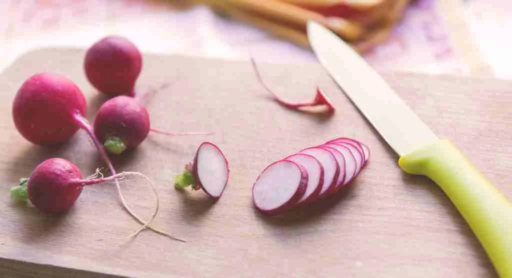 pexels-photo-165933-scaled How to Choose Fresh Radishes for Better Crunch in Everyday Meals