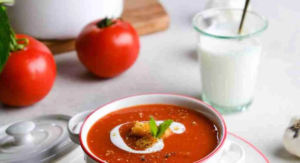 pexels-photo-24811277-scaled 8 Small Cooking Tips That Make Simple Soup Dinners Feel More Complete