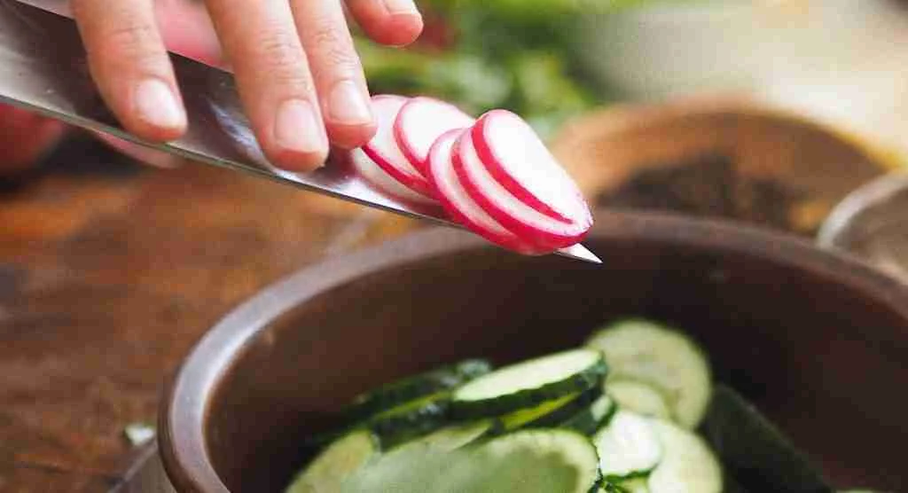How to Choose Fresh Radishes for Better Crunch in Everyday Meals